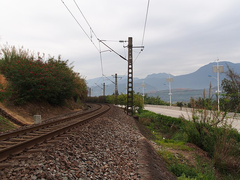 File:外福铁路 - Waiyang-Fuzhou Railway - 2014.03 - panoramio.jpg