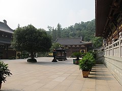 护国寺 罗汉堂 - panoramio.jpg
