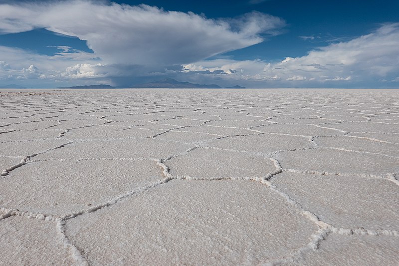 File:03-Salar de Uyuni-nX-8.jpg