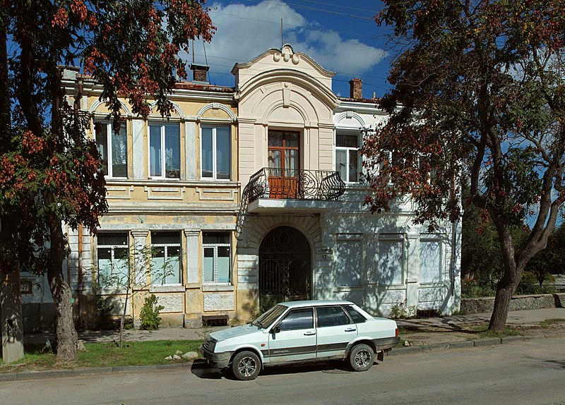 File:0309-Vasiliev dacha.jpg