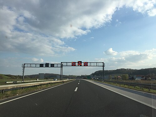 100 kmh speed limit road signs in Croatia