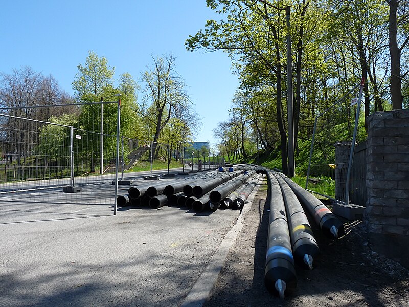 File:110kV underground cable lining 009.JPG