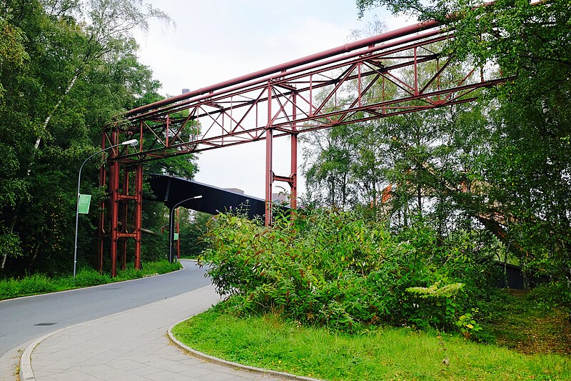 File:1183 zeche zollverein.JPG