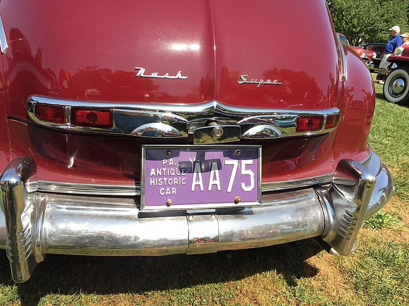 File:1949 Nash 600 Super two-door Airflyte at 2015 Macungie show 08.jpg