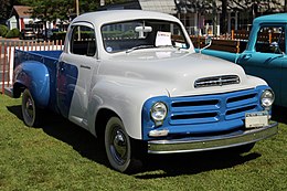 1956 Studebaker 2E7 pick-up în două tonuri.jpg