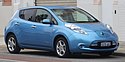 2017 Nissan LEAF (ZE0 MY17) хэтчбек (2018-11-02) 01.jpg