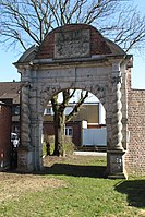 39 Archway, Am Burgturm (Noithausen) .jpg