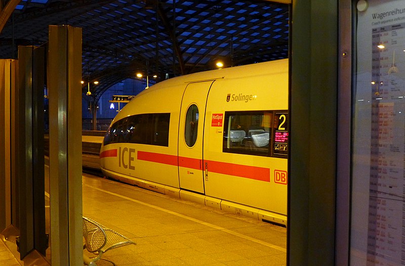 File:403 022 Köln Hbf, 2014 (08).JPG