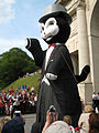 The giant cat Cieper, at the Menin Gate