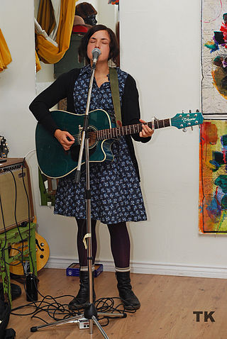 <span class="mw-page-title-main">Abigail Lapell</span> Canadian folk singer-songwriter