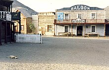 Escenografía de la película El bueno, el feo y el malo.