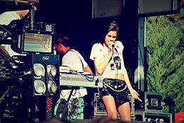 AlunaGeorge au St. Jerome's Laneway Festival, Detroit par Subsocietal Inc..jpg