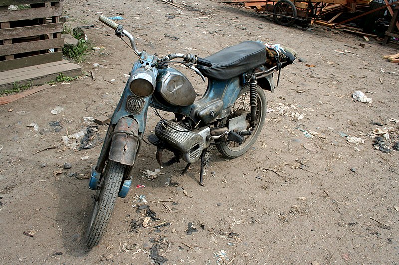 File:Ancienne Moto de marque Zundapp.jpg