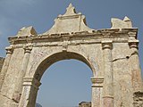 Arco trionfale dei Carafa a Bruzzano Vecchia