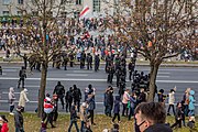 English: Armed Lukashenko troopers (AMAP/OMON) during anti-Lukashenko protests, 1 November 2020. Minsk, Belarus Русский: Вооружённые силовики (ОМОН) на протестном марше против Лукашенко 1 ноября 2020 года. Минск, Беларусь