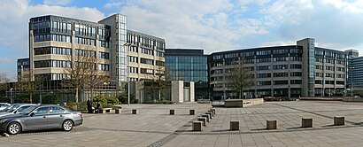 So kommt man zu dem Robert-Schuman-Platz mit den Öffentlichen - Mehr zum Ort Hier