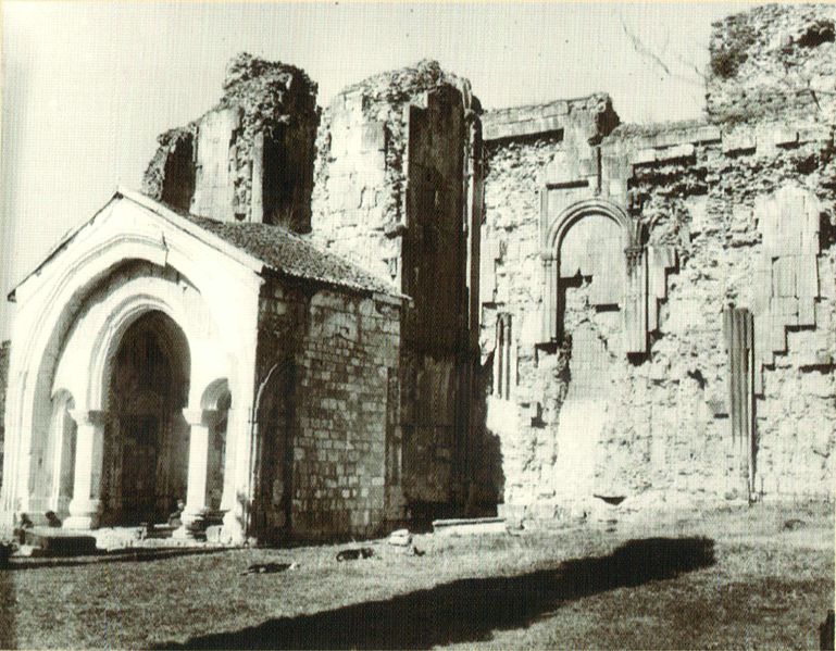 File:Bagrati cathedral south facade after the consolidation works of 1930 ies.jpg