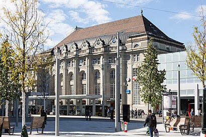 So kommt man zu dem St. gallen Bahnhof mit den Öffentlichen - Mehr zum Ort Hier