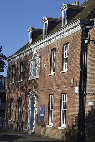 <span class="mw-page-title-main">Barton Court Grammar School</span> Grammar school in Canterbury, Kent, England