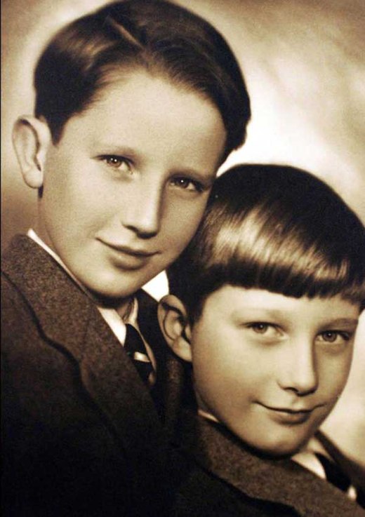 Albert (right) and his brother Baudouin, circa 1940