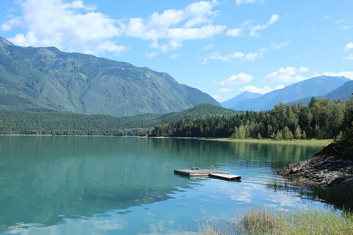 Arrow lake. Вест кутеней , Британская Колумбия. Фото саммит Лейк Британская Колумбия. Henderson Lake (British Columbia).