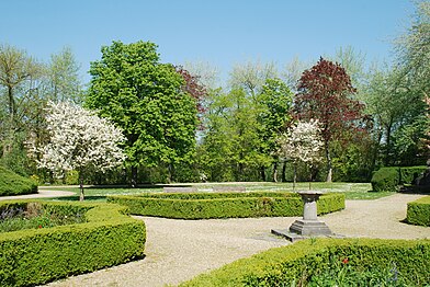 Le parc de la ville aménagé dans l'ancien ravelin.