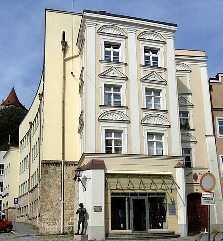 Bgh Stadtplatz 36