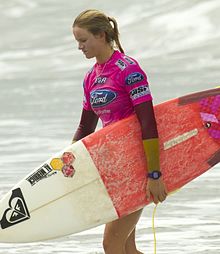 Bianca Buitendag kwenye shindano la mawimbi huko Oceanside, CA mwaka 2013.