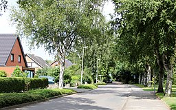 Blick zum Friedhof auf dem Friedhofsweg, Schönberg - panoramio