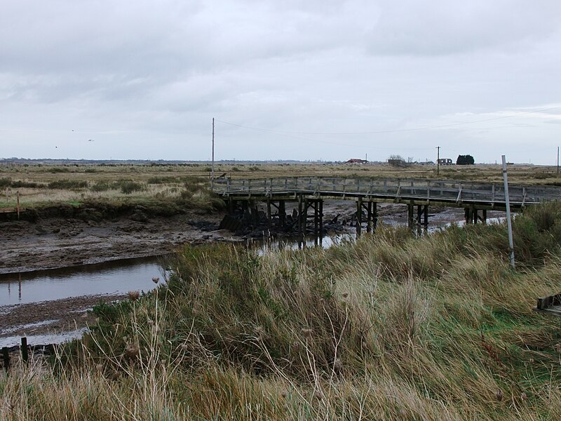 File:Bridge crossing Ray Creek at Colne Point Nature Reserve - geograph.org.uk - 2750572.jpg