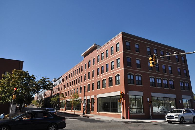 File:BrocktonMA CentreMontelloHD1.jpg