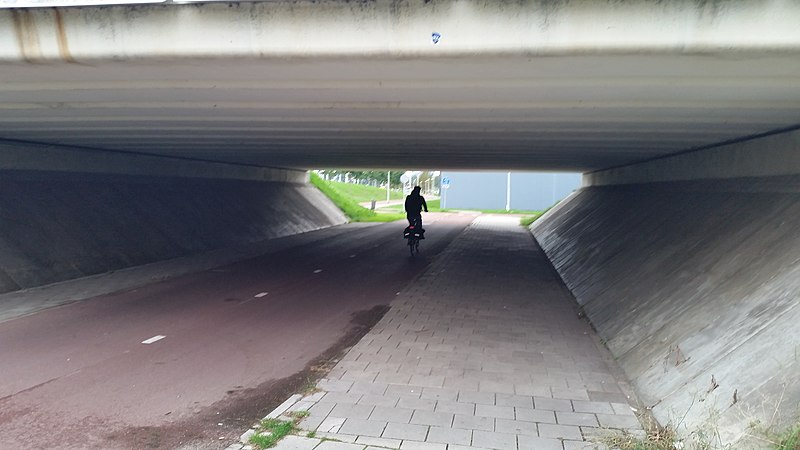 File:Brug 873, onderkant (2).jpg