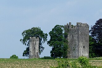 Burnchurch Castle & Turret Burnchurch Castle ruins.jpg