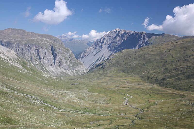 File:CH IT Schlingenpass.jpg