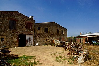 Calonge, Catalogne : ancienne aire de battage (era) pavée de la ferme « Can Moreu ».