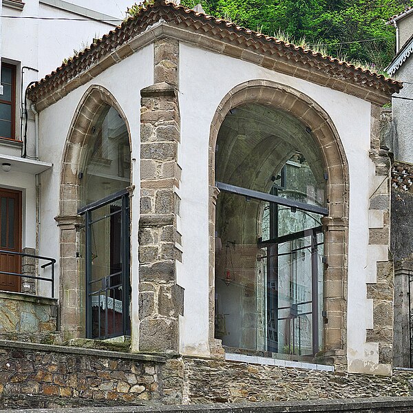 File:Capilla del Humilladero, Cudillero.jpg