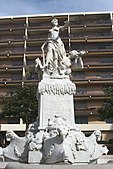 Brunnen mit einer Skulptur aus Amphitrit am Place Joseph Etienne in Marseille