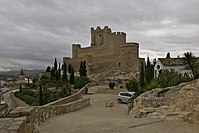 Castillo de la atalaya de Villena.jpg