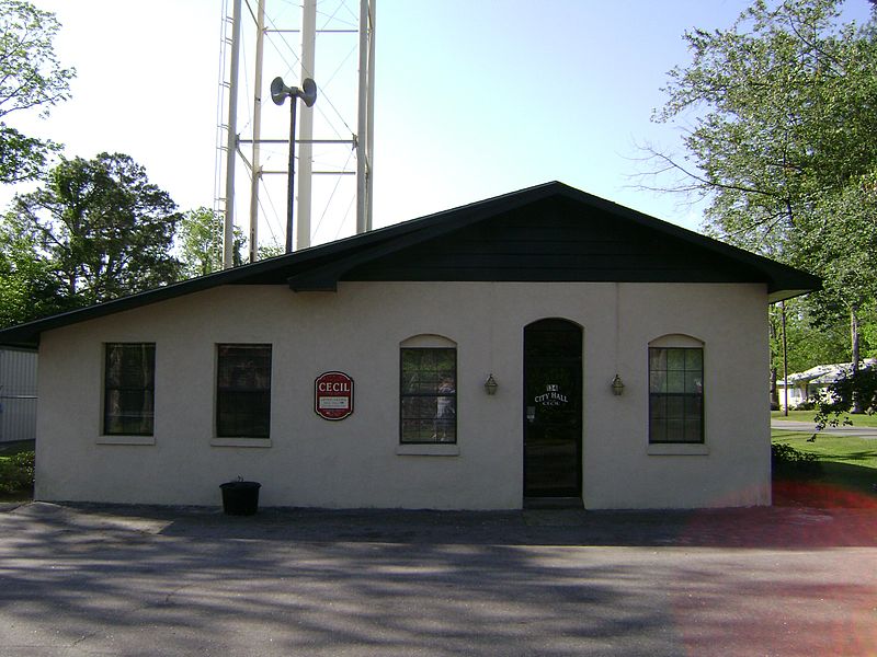 File:Cecil City Hall.jpg