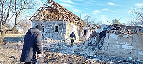 Ruiny obydlí po ruském ostřelování