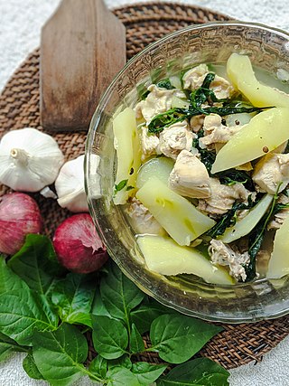 <span class="mw-page-title-main">Tinola</span> Filipino soup dish of chicken or fish