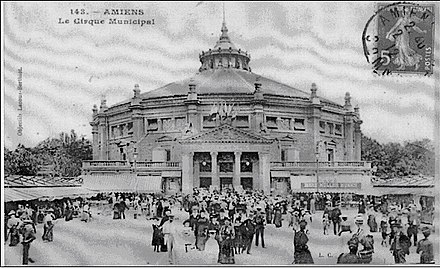 The municipal circus of Amiens in 1912, on the festival of Saint Jean.