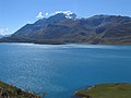 Zicht op het meer van de Mont Cenis vanaf de col. In de verte is de Mont Giusalet (3312 m) zichtbaar en zijn gletsjer