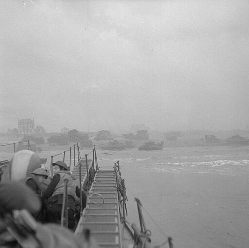 D-day - British Forces during the Invasion of Normandy 6 June 1944 B5102