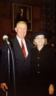 Dan Burton dengan Connie Nass.jpg