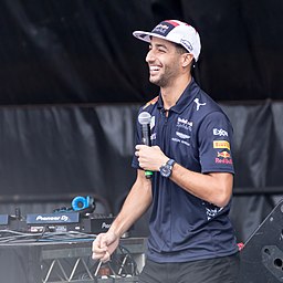 Daniel Ricciardo (37949013322)