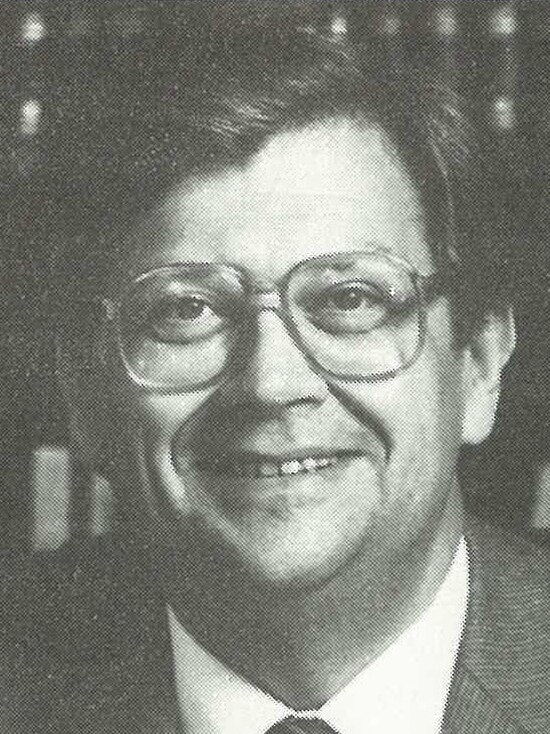 Image: David Lange 1988 (cropped)