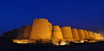 Derawar Fort in Bahawalpur Photograph: Thealimir CC-BY-SA-3.0