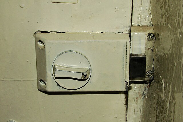 authorized locksmiths install door locks