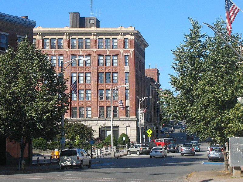 800px-Eastern_Trust_Building_%281912%29_Bangor%2C_Maine.JPG